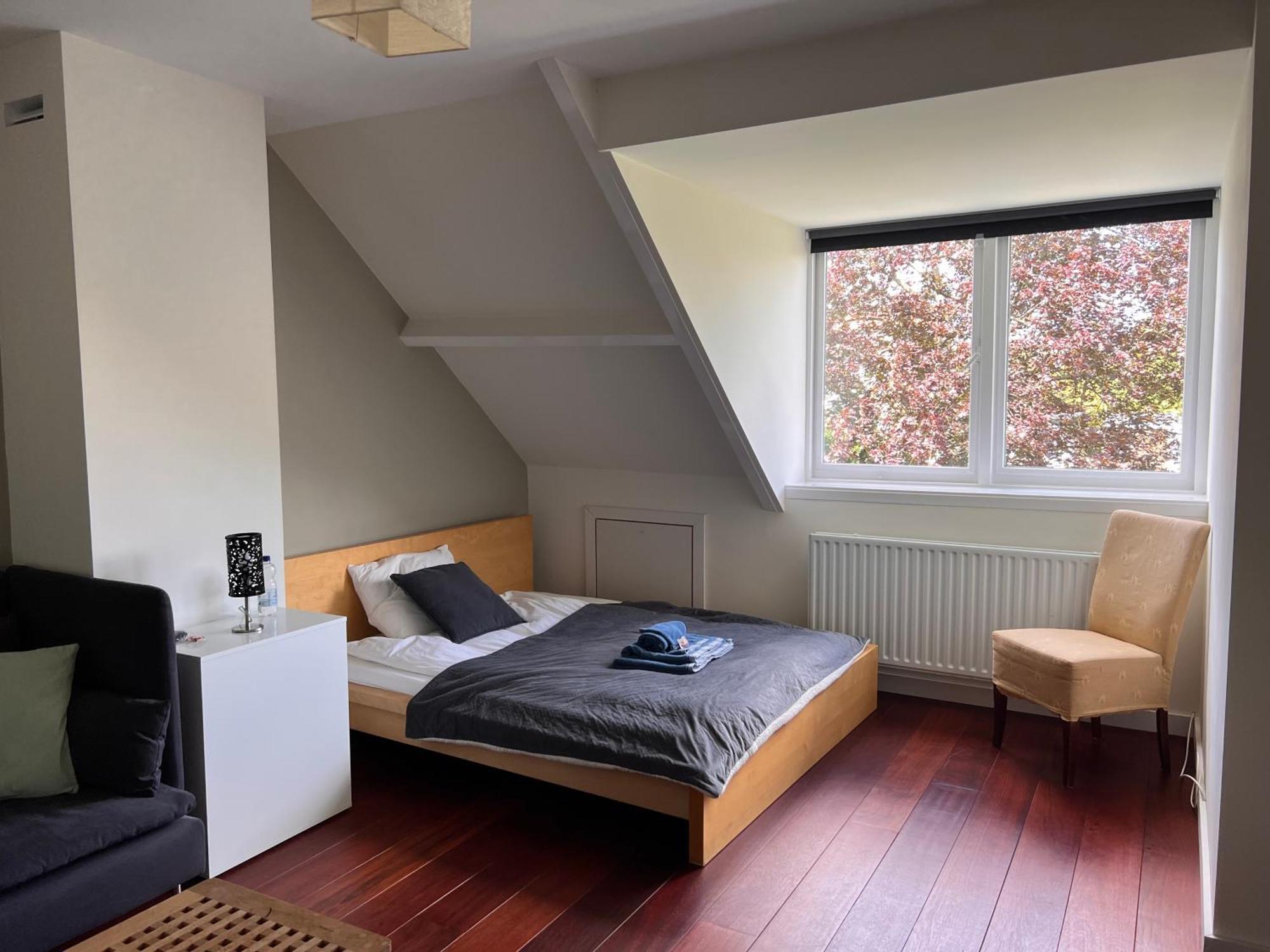 Villa Cosy Central Incl Jacuzzi Near Trainstation, Beach And City Heemstede Ngoại thất bức ảnh